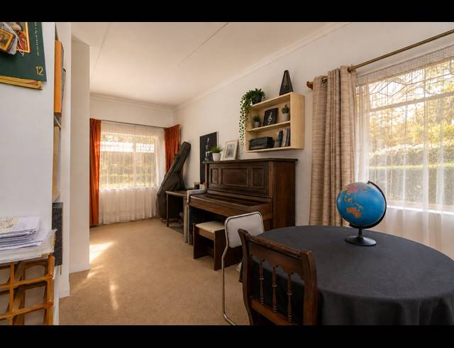 4 BEDROOM FREEHOLD FOR SALE IN BERARIO